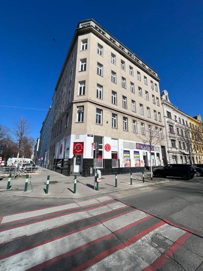 Delightful 1 Bedroom Near Schoenbrunn And Westbahnhof With Big Porch Wien Ngoại thất bức ảnh