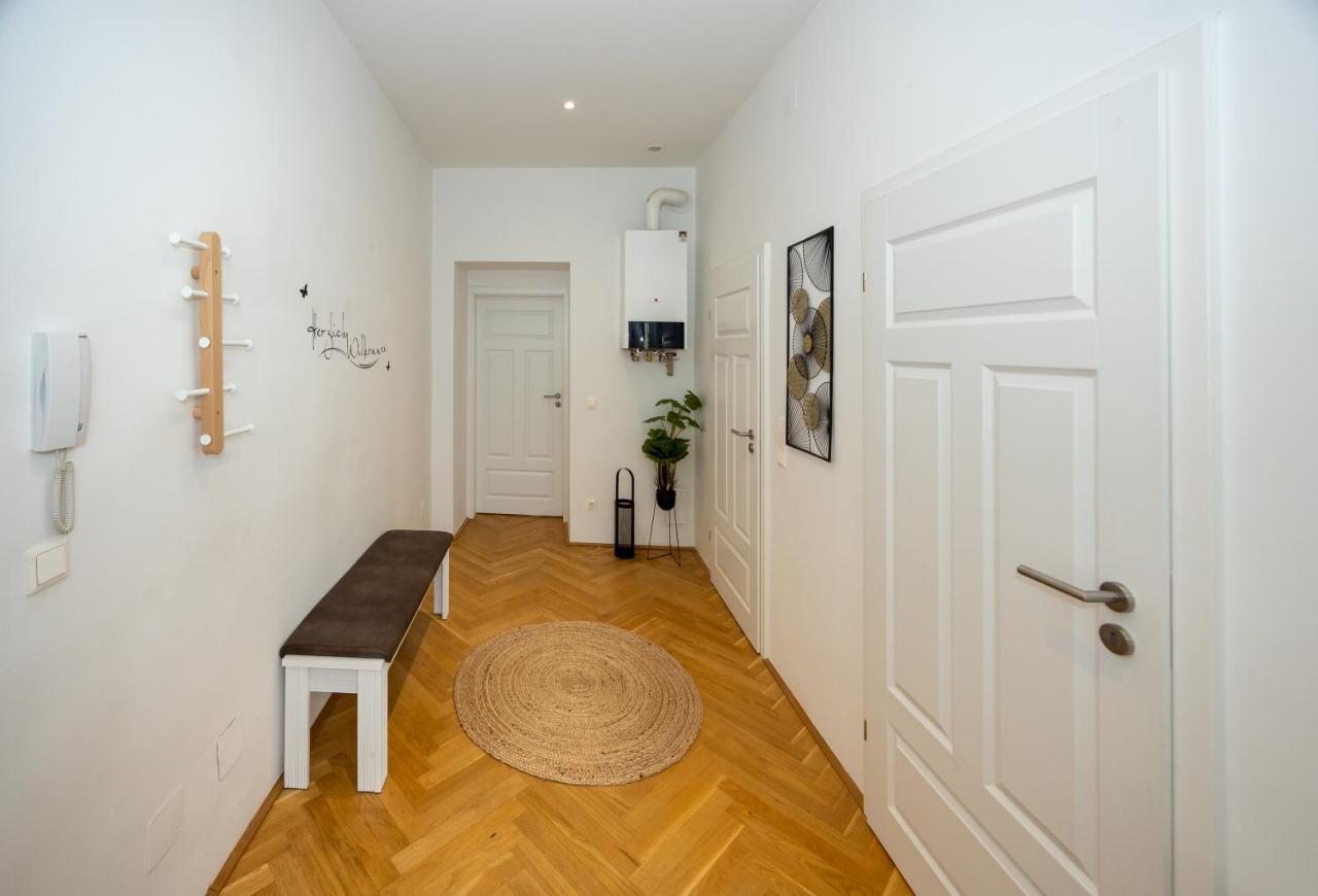 Delightful 1 Bedroom Near Schoenbrunn And Westbahnhof With Big Porch Wien Ngoại thất bức ảnh